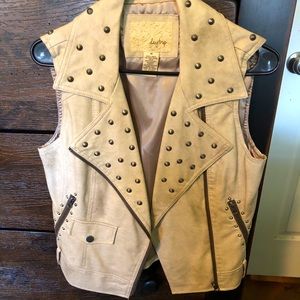 DAYTRIP LEATHER VEST
